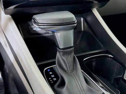 Certified 2024 Hyundai Tucson SE FWD image 10