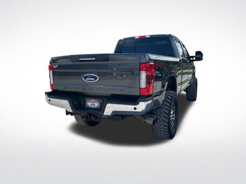 Used 2017 Ford F250 Lariat w/ Lariat Ultimate Package AWD/4WD image 5