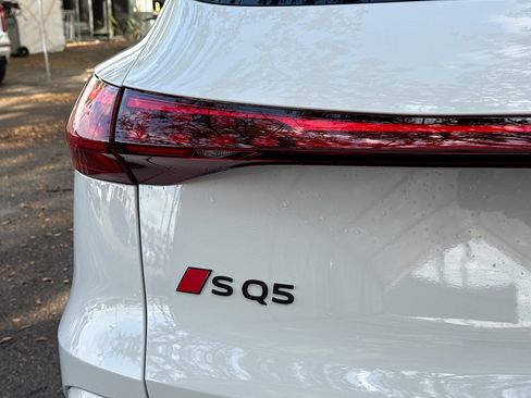 New 2025 Audi SQ5 Premium Plus image 10