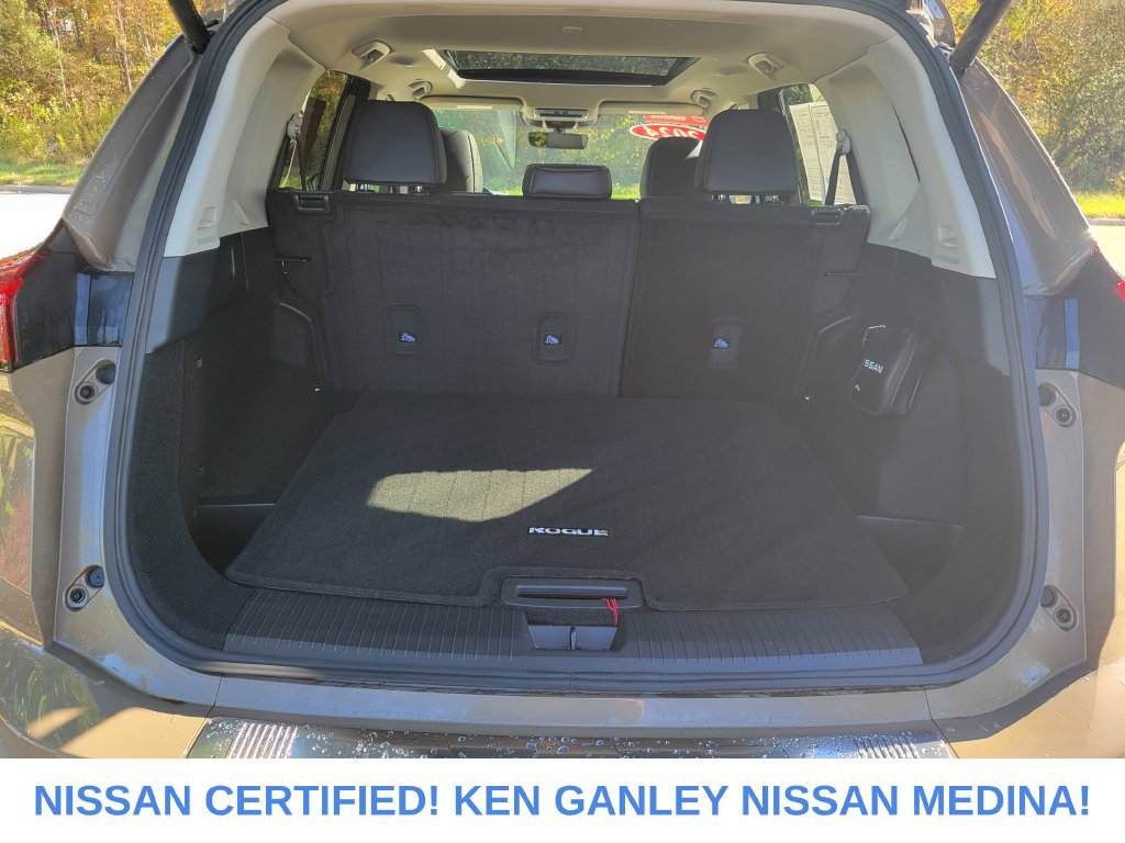 Certified 2024 Nissan Rogue SV w/ SV Premium Package AWD/4WD image 45
