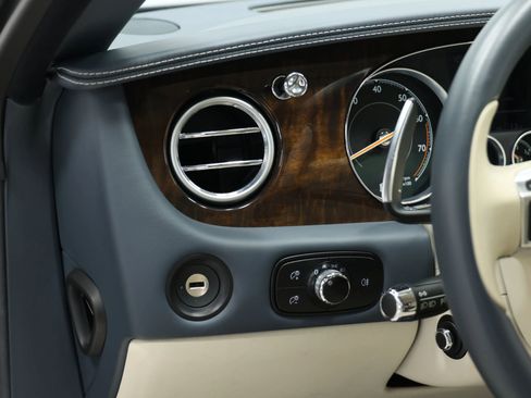 Used 2016 Bentley Continental GT V8 S image 23