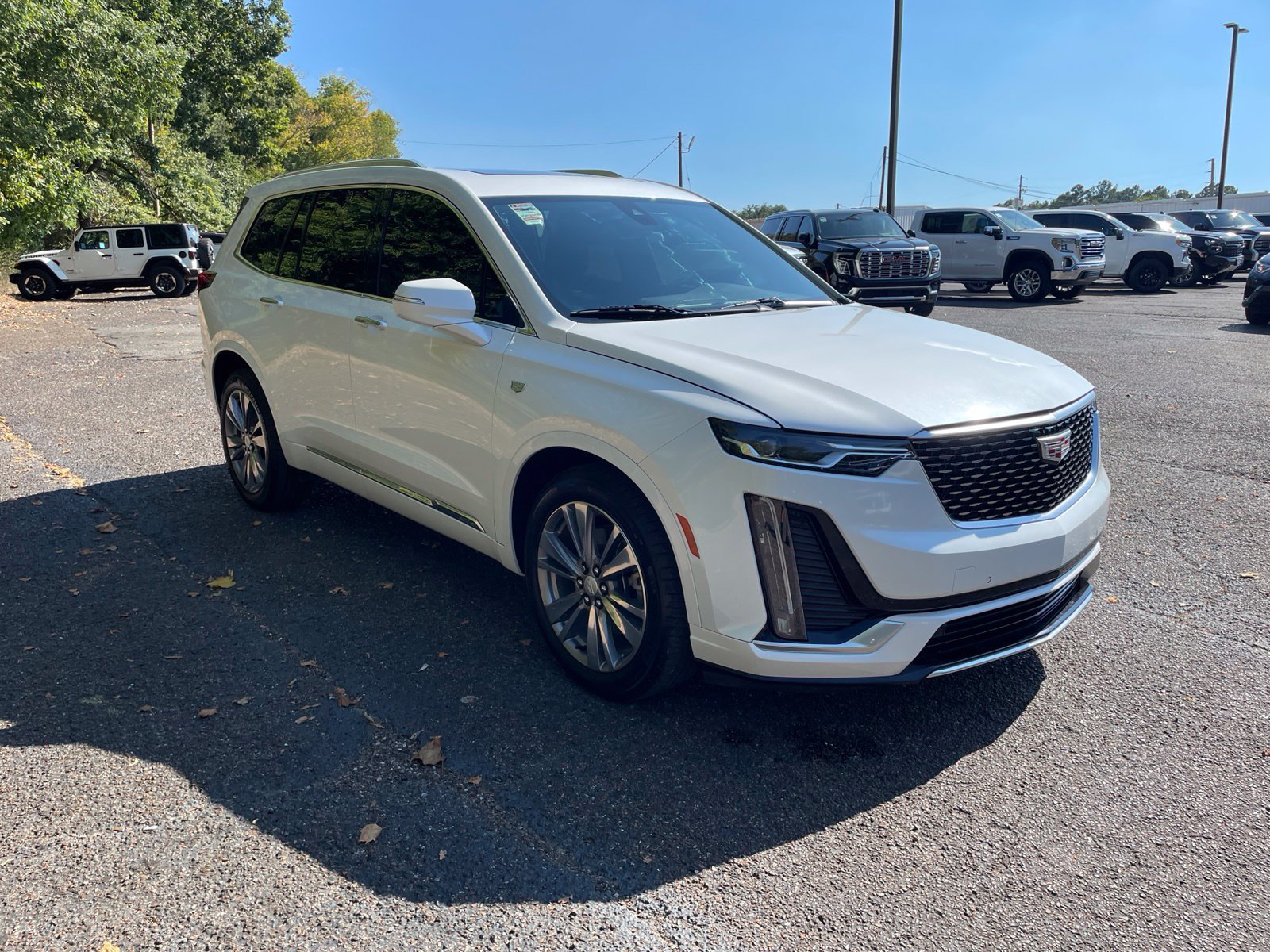 Used 2024 Cadillac XT6 Premium Luxury FWD image 9