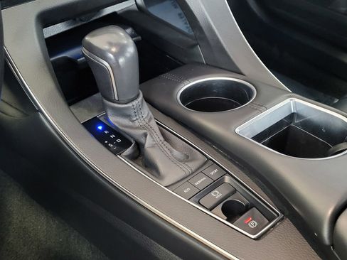 Certified 2022 Toyota Avalon XLE image 25