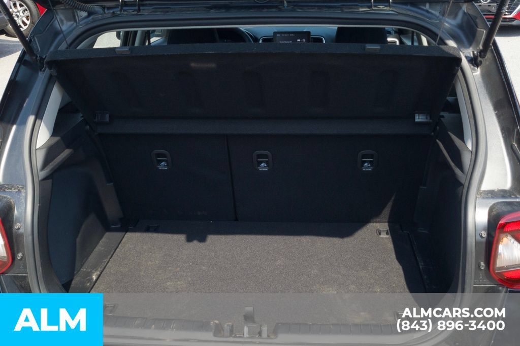 Certified 2026 Hyundai Venue SE FWD image 8