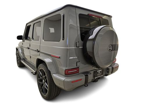 Used 2021 Mercedes-Benz G 63 AMG 4MATIC w/ G Manufaktur Interior Package image 11