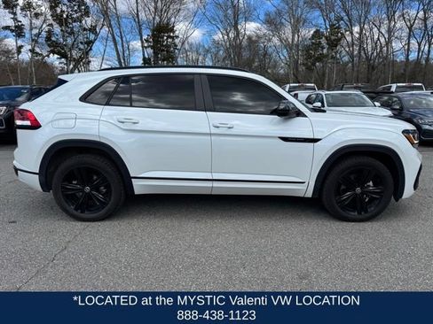 Certified 2023 Volkswagen Atlas Cross Sport SEL R-Line AWD/4WD image 4