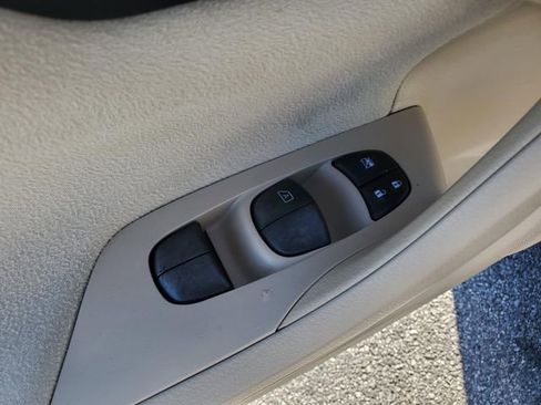 Used 2015 Nissan Altima 2.5 S w/ Power Driver Seat Package image 17