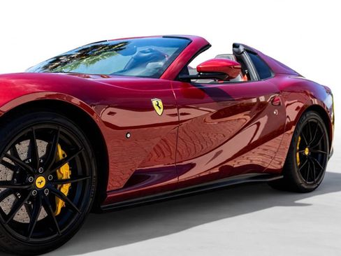 Certified 2022 Ferrari 812 GTS RWD image 31