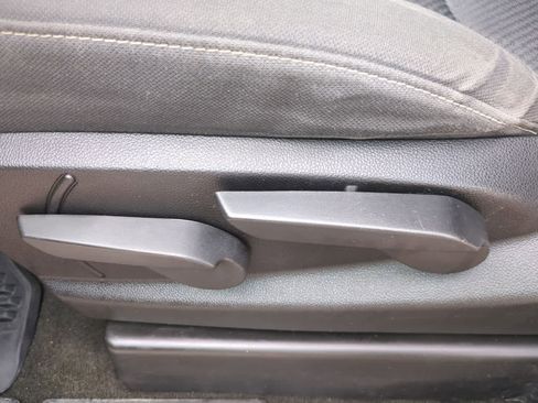 Used 2018 Chevrolet Silverado 1500 LT image 17