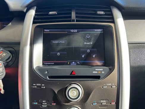 Used 2013 Ford Edge SEL image 16