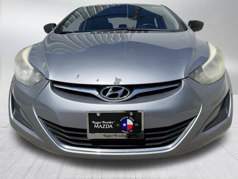 Used 2016 Hyundai Elantra SE FWD image 2
