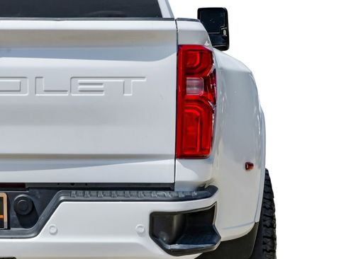 Used 2025 Chevrolet Silverado 3500 W/T AWD/4WD image 42