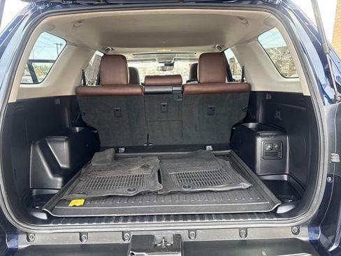 Used 2021 Toyota 4Runner Limited image 18
