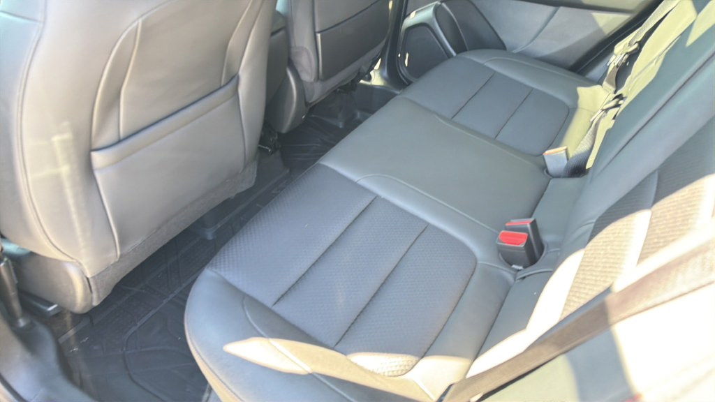 Used 2023 Chevrolet TrailBlazer RS w/ Sun and Liftgate Package FWD image 26