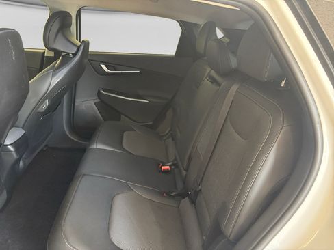 Used 2024 Kia EV6 Light RWD image 10