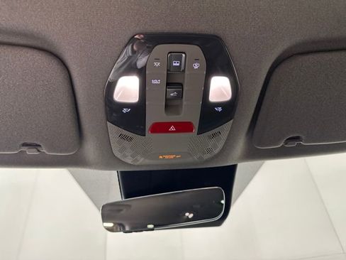 Used 2024 Kia EV9 Wind image 24