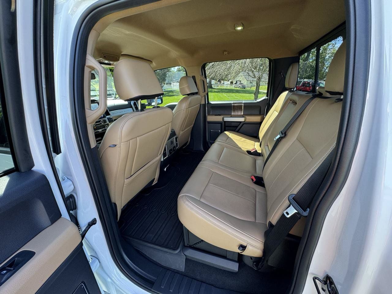 Used 2022 Ford F450 Lariat w/ Lariat Ultimate Package AWD/4WD image 12