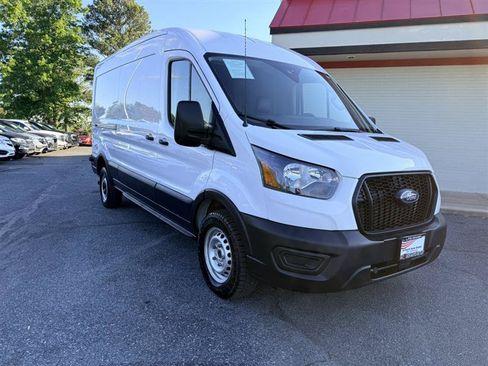 Used 2023 Ford Transit 250 Medium Roof RWD image 3