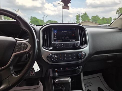 Used 2020 Chevrolet Colorado LT w/ Safety Package AWD/4WD image 17