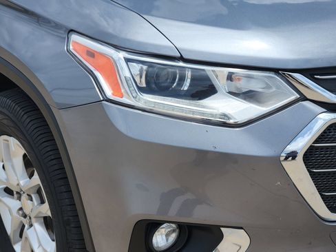 Used 2020 Chevrolet Traverse LT FWD image 10