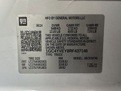 Used 2024 Chevrolet Silverado 3500 High Country w/ High Country Premium Package image 13