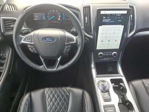 Certified 2024 Ford Edge Titanium image 27