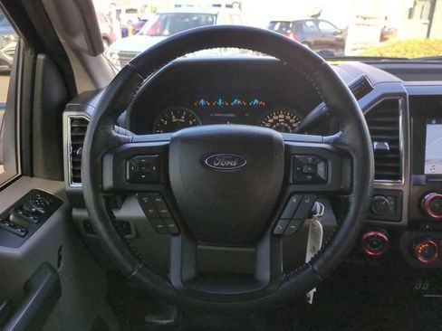 Used 2016 Ford F150 XLT w/ Equipment Group 302A Luxury image 22