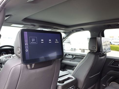 New 2026 GMC Yukon XL Elevation image 18