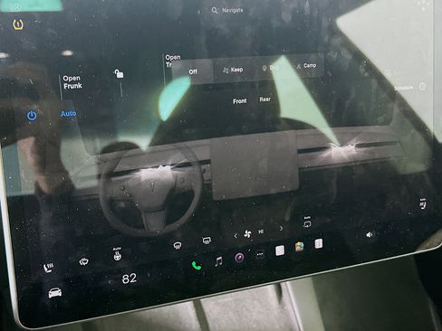 Used 2023 Tesla Model 3 Standard Range image 21