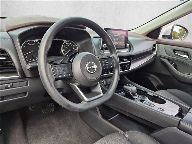 Used 2022 Nissan Rogue SV FWD image 13