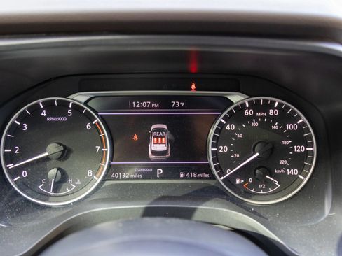 Used 2023 Nissan Rogue S FWD image 13