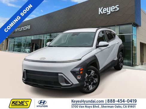 Used 2025 Hyundai Kona SEL image 1