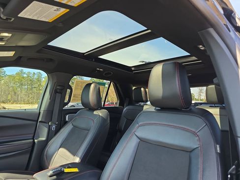 Used 2022 Ford Explorer ST-Line w/ Class IV Trailer Tow Package image 35