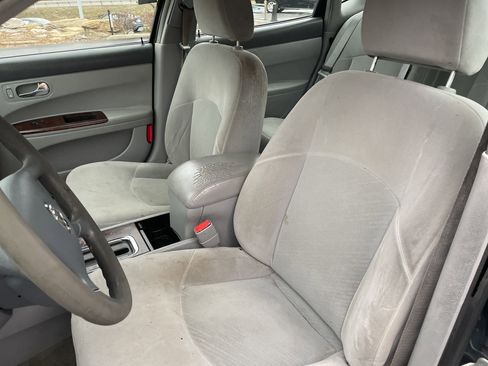 Used 2007 Buick LaCrosse CX image 17
