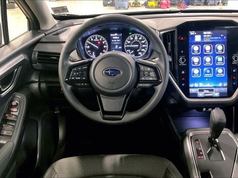 Used 2024 Subaru Crosstrek 2.0i Premium image 5