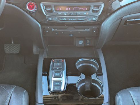 Used 2020 Honda Pilot Touring image 19