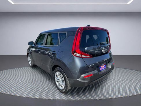 Used 2020 Kia Soul LX FWD image 4