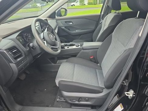 Used 2023 Nissan Rogue SV AWD/4WD image 3