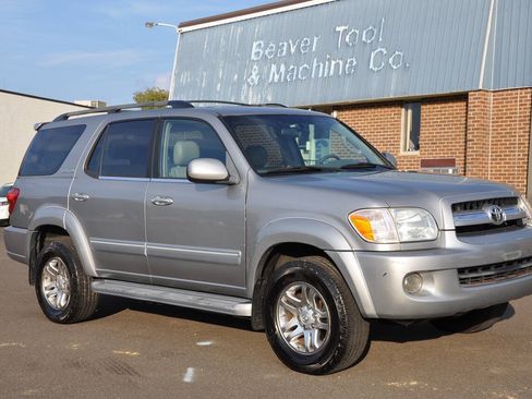 Used 2005 Toyota Sequoia Limited AWD/4WD image 5
