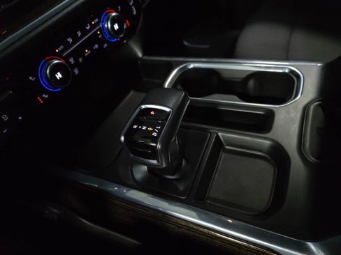 Used 2022 GMC Sierra 1500 Elevation image 30