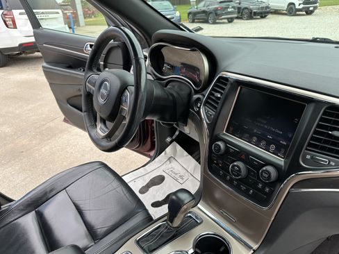 Used 2017 Jeep Grand Cherokee Limited AWD/4WD image 40