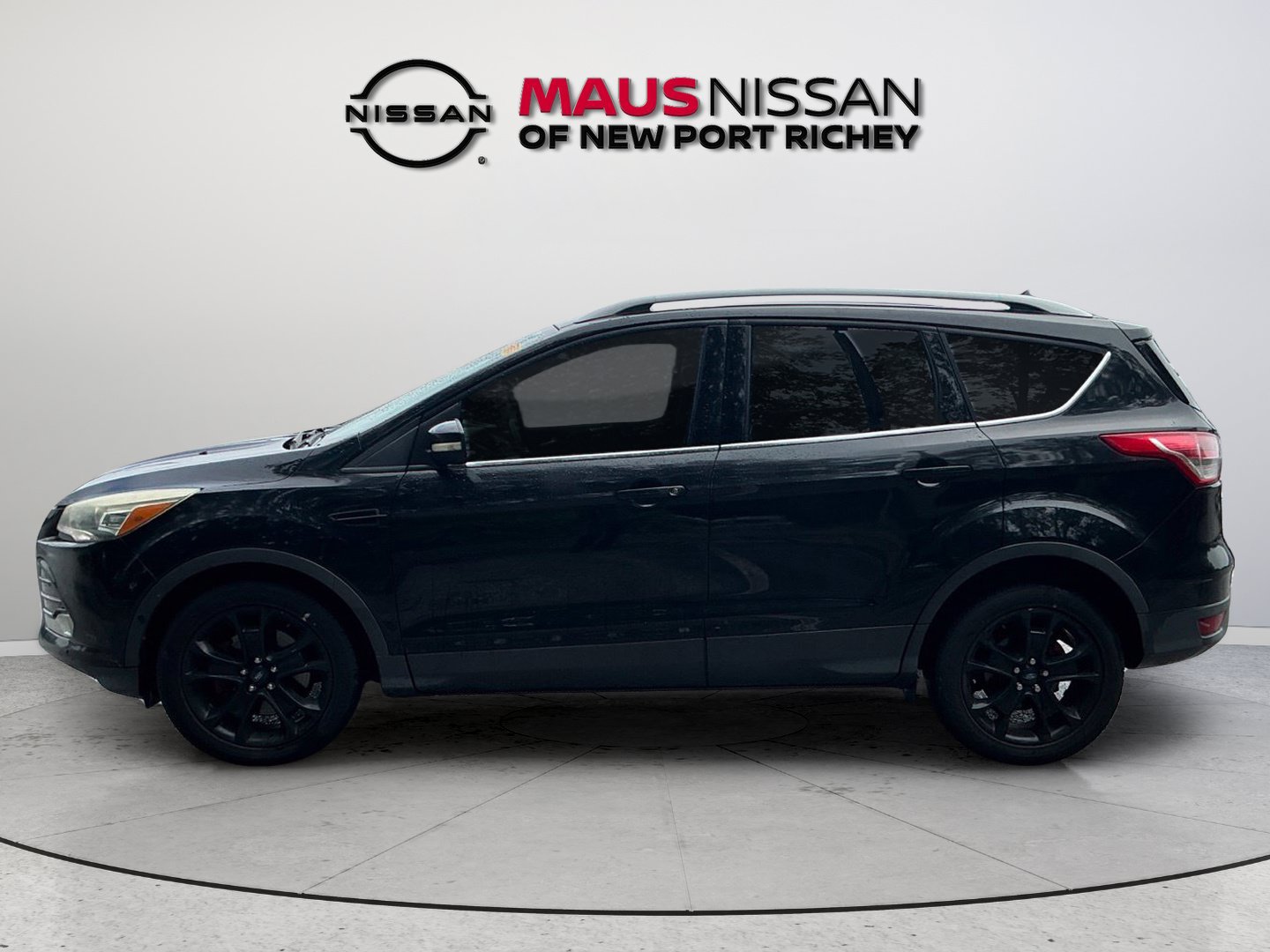 Used 2015 Ford Escape Titanium w/ Equipment Group 301A FWD image 5