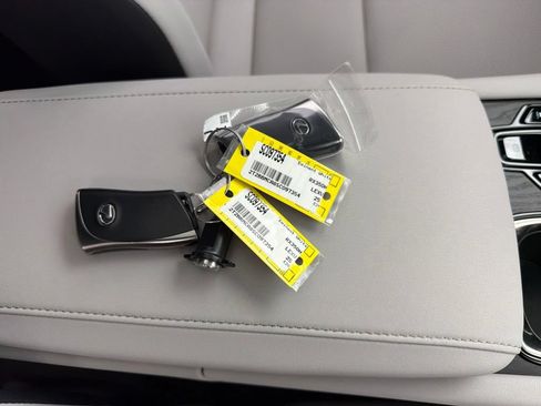 Used 2025 Lexus RX 350h AWD/4WD image 34