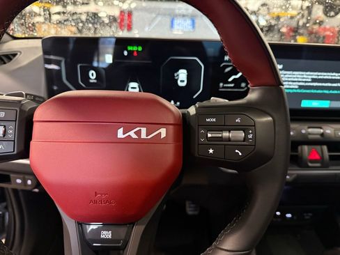 Certified 2025 Kia K4 GT-Line Turbo image 16