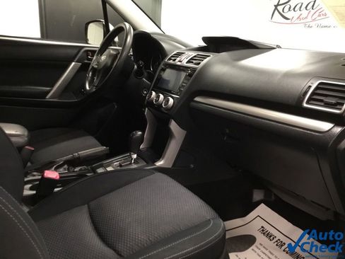 Used 2016 Subaru Forester 2.5i Premium w/ All-Weather Package AWD/4WD image 36