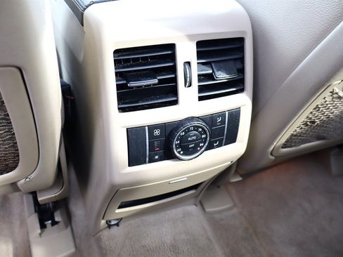 Used 2015 Mercedes-Benz GL 320 BlueTEC 4MATIC image 22