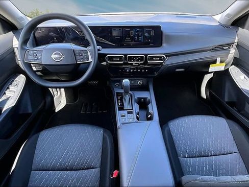 New 2027 Nissan Sentra SV FWD image 5
