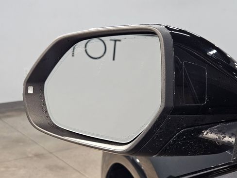 Used 2020 Audi Q8 Premium Plus w/ Premium Plus Package image 22