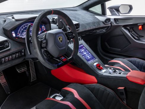 Used 2022 Lamborghini Huracan STO image 61