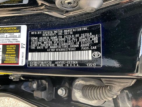 Used 2017 Toyota Camry SE w/ Moonroof Package FWD image 33